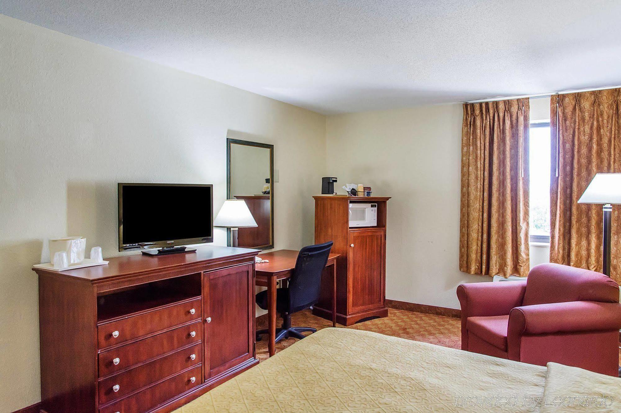 Quality Inn & Suites Miamisburg - Dayton South Dış mekan fotoğraf