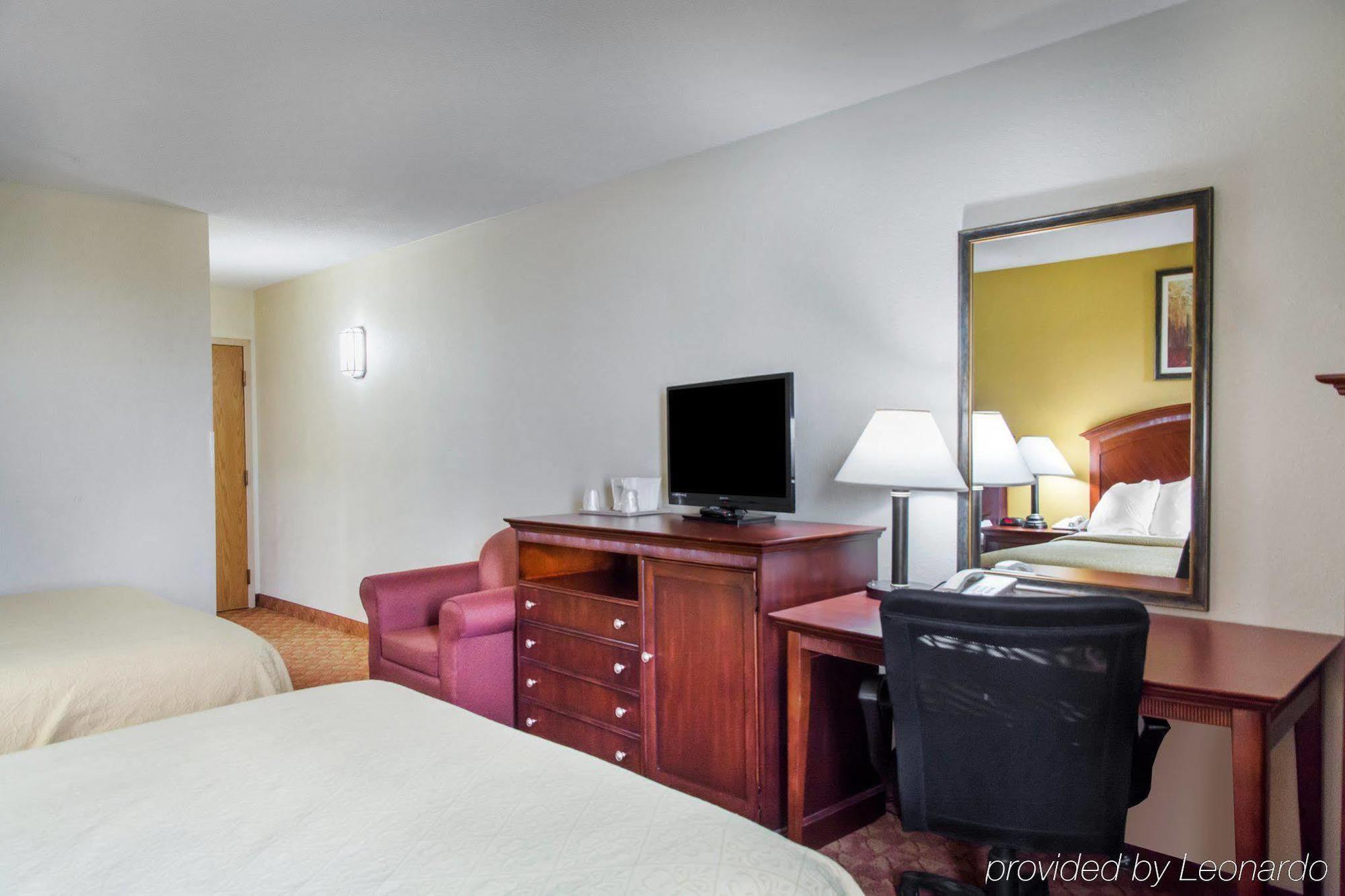 Quality Inn & Suites Miamisburg - Dayton South Dış mekan fotoğraf