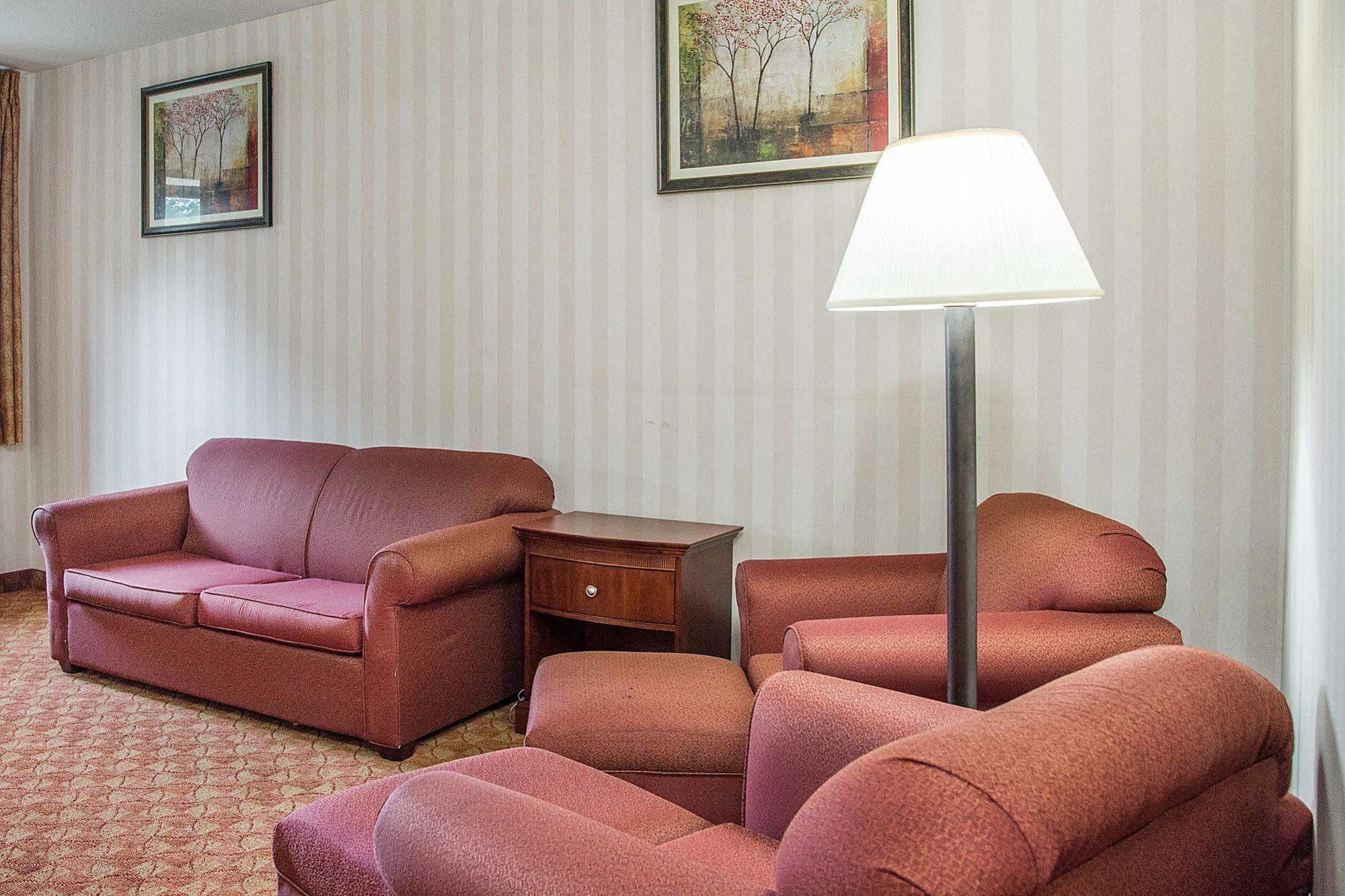 Quality Inn & Suites Miamisburg - Dayton South Dış mekan fotoğraf